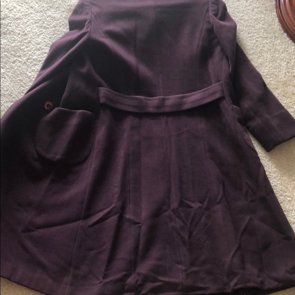 Coat - Picture 5 of 5